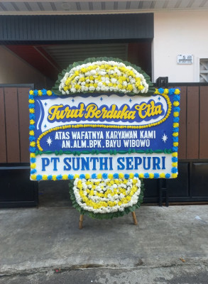 Papan Bunga Duka di Muara Wahau