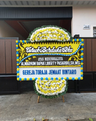 Papan Bunga Duka di Muara Wahau